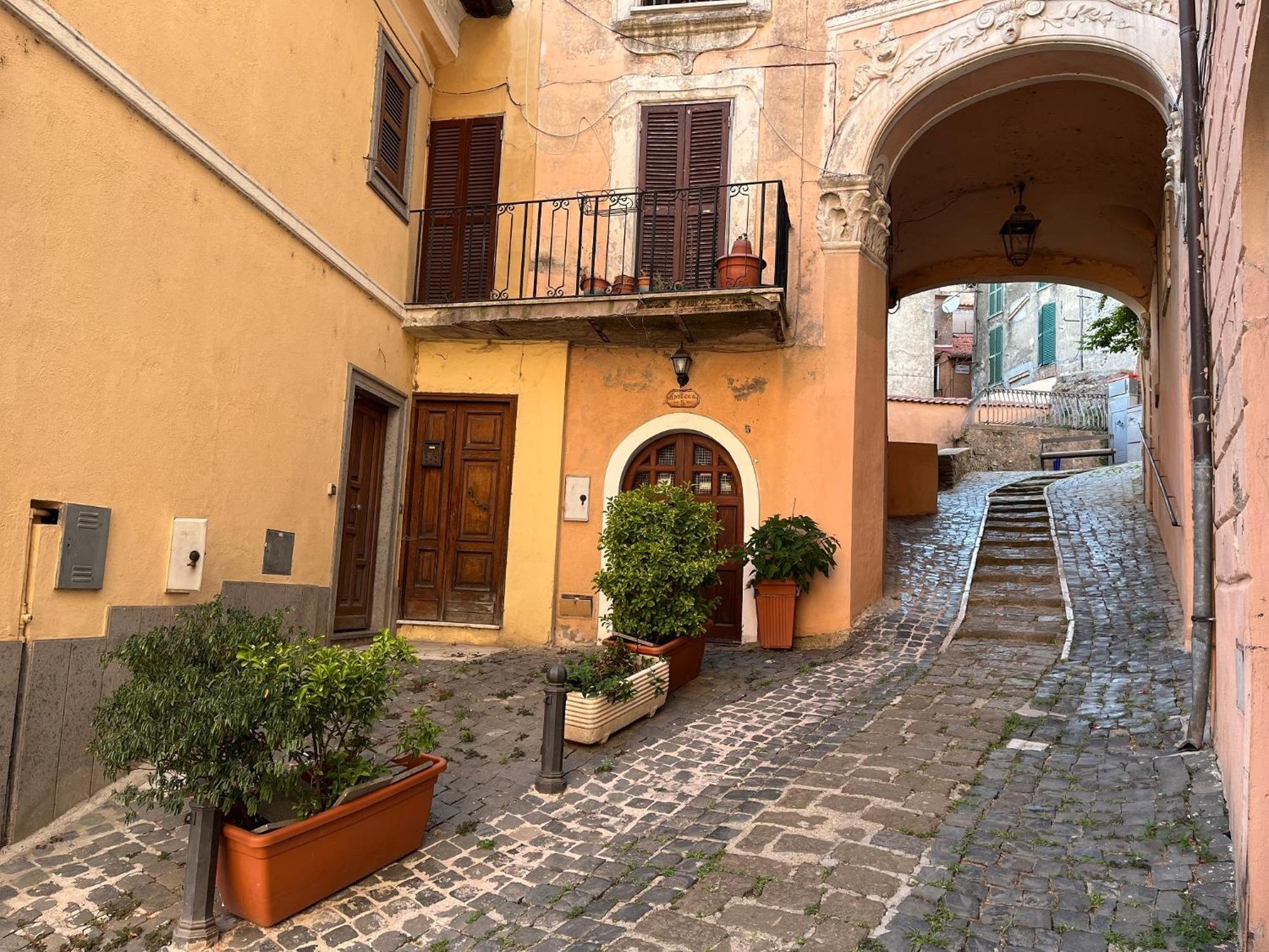 Albergo Diffuso Locanda Specchio Di Diana Nemi Exterior foto