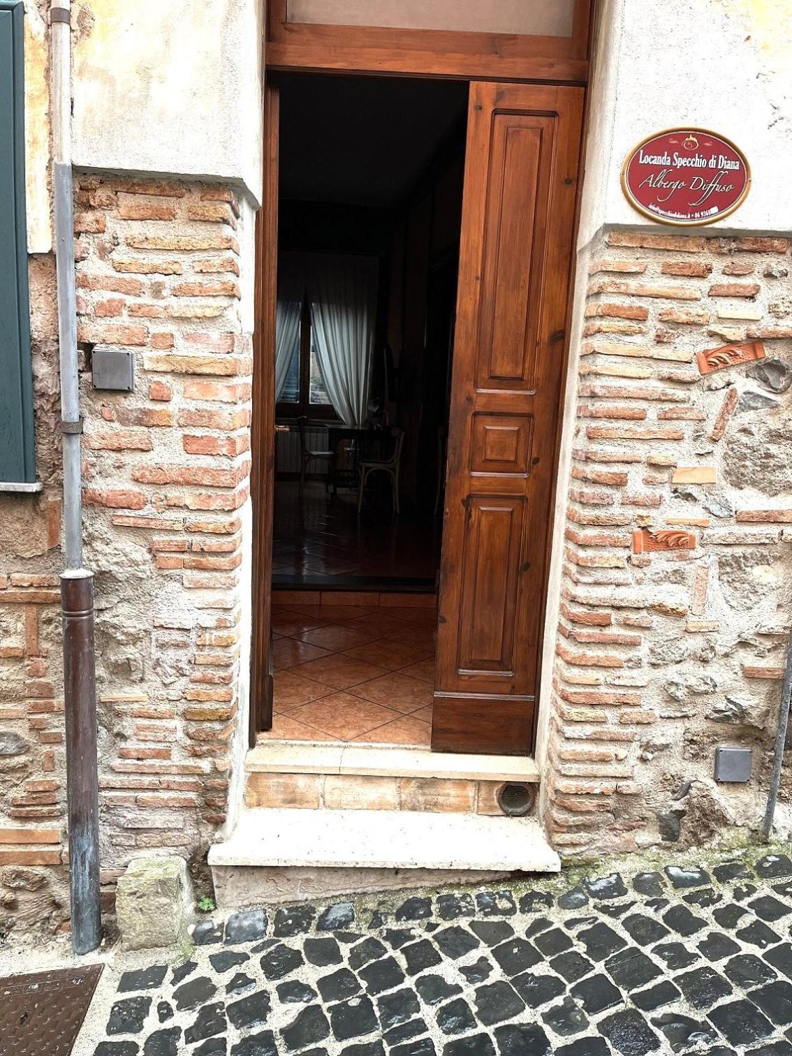 Albergo Diffuso Locanda Specchio Di Diana Nemi Exterior foto