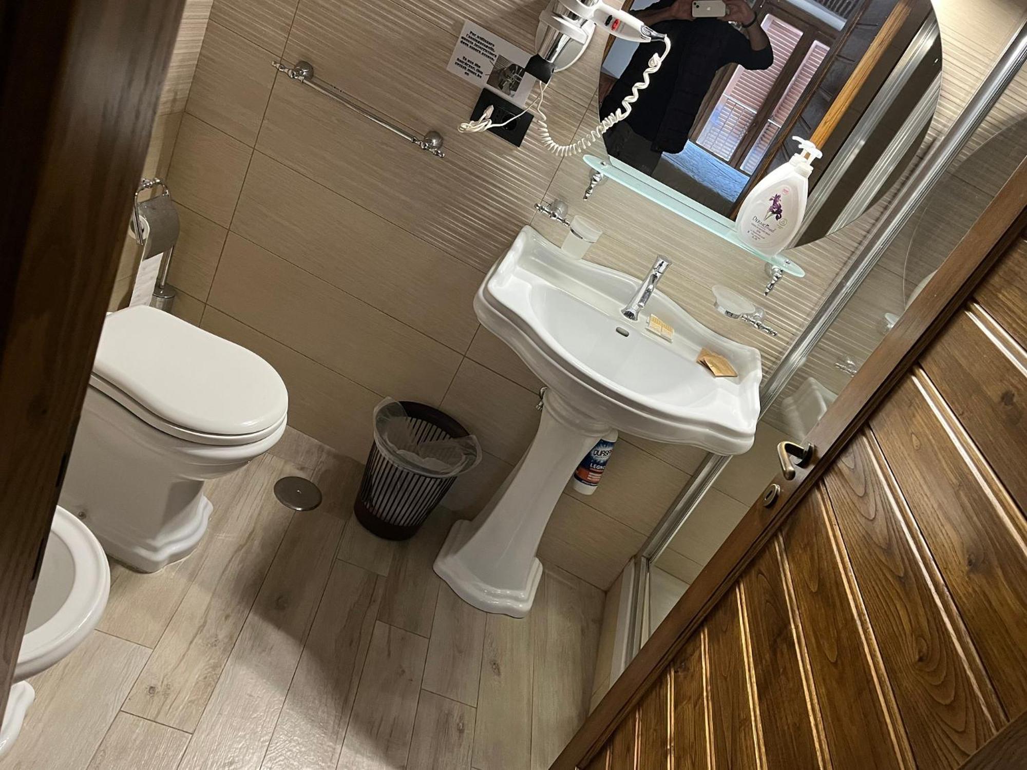 Albergo Diffuso Locanda Specchio Di Diana Nemi Zimmer foto