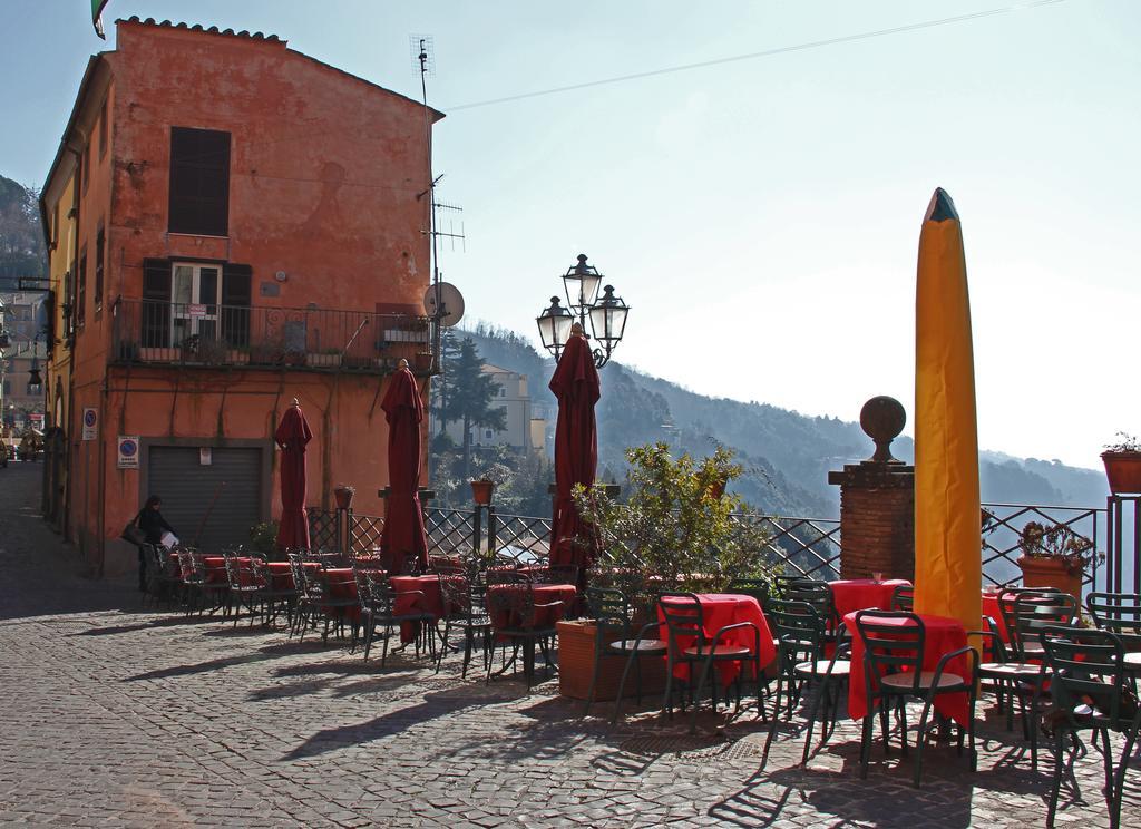 Albergo Diffuso Locanda Specchio Di Diana Nemi Exterior foto